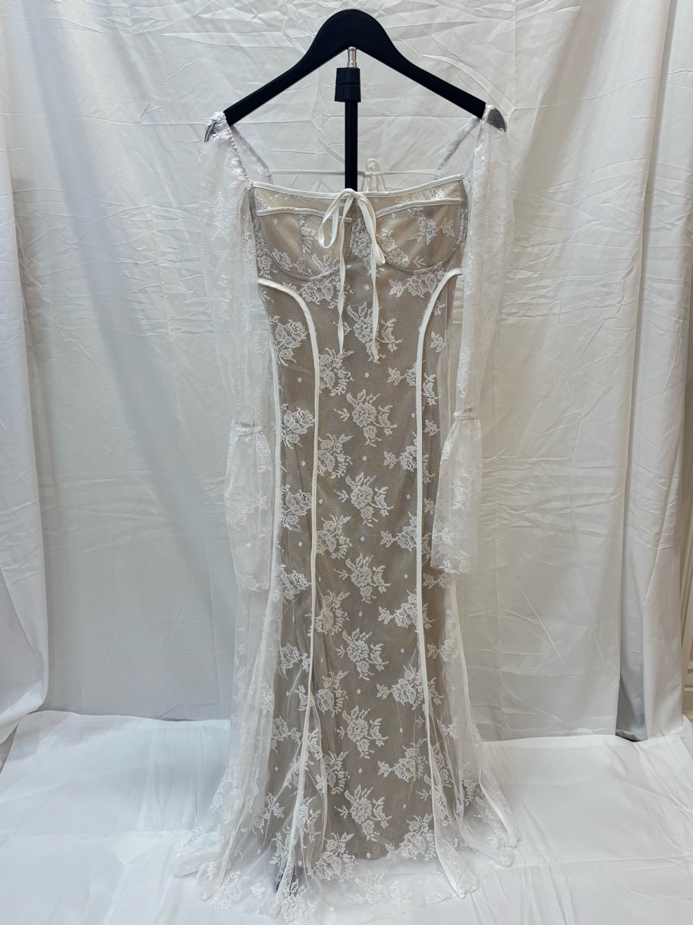 White Floral Lace Corset Maxi Dress – Small